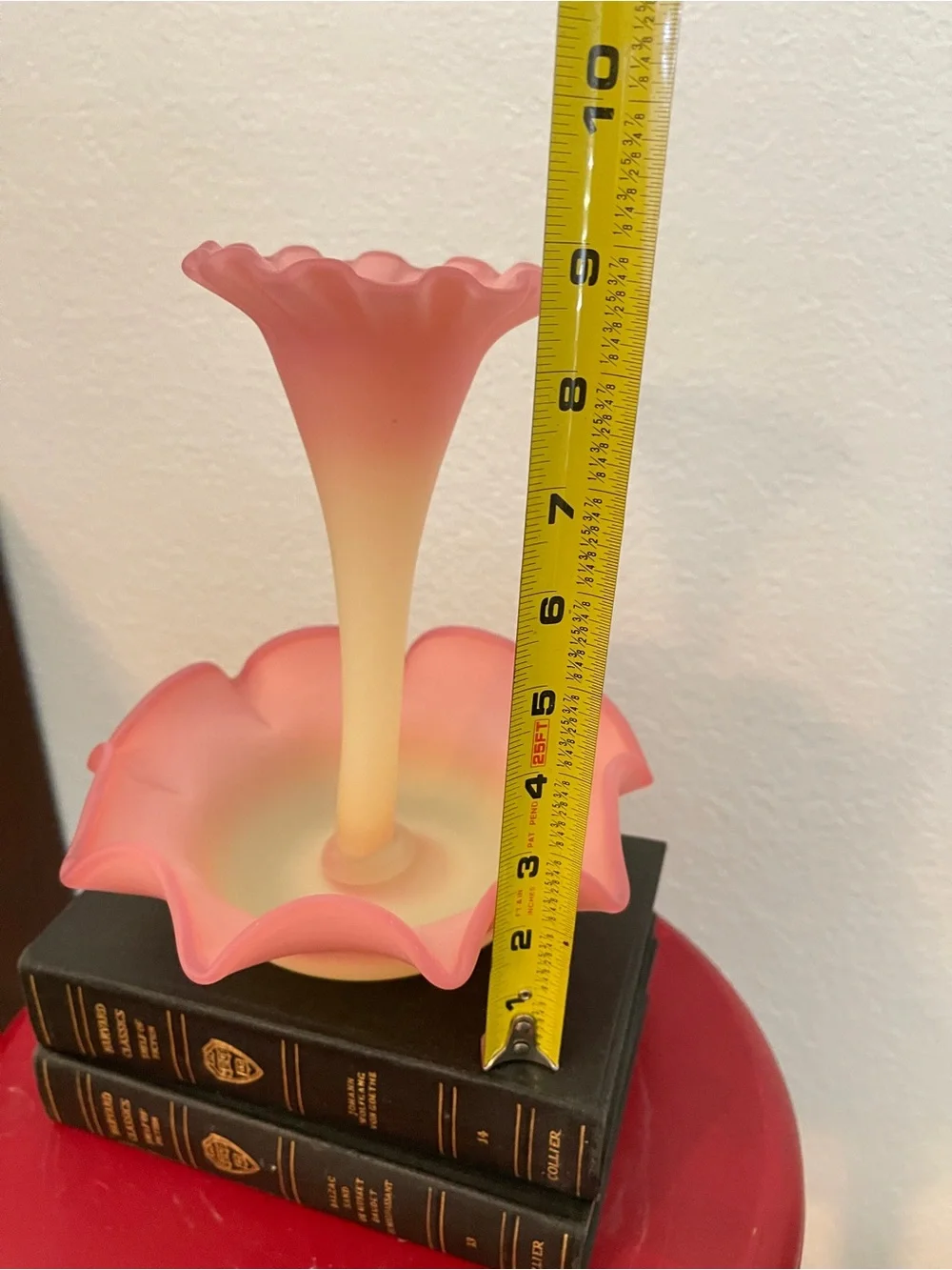 Vintage Fenton Burmese Uranium Center Horn Epergne